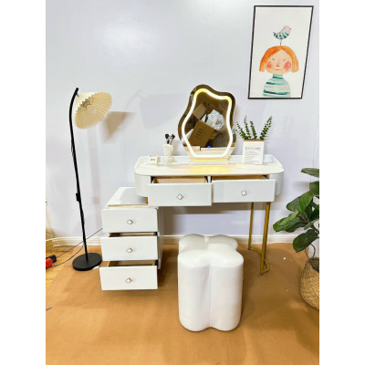 Bàn phấn BP019