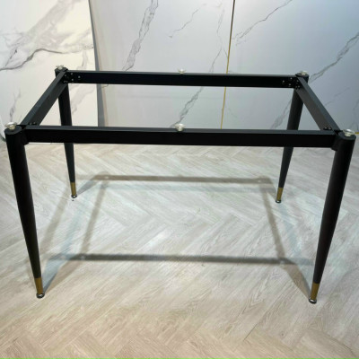 Chân bàn đen bọc ống đồng 1m4